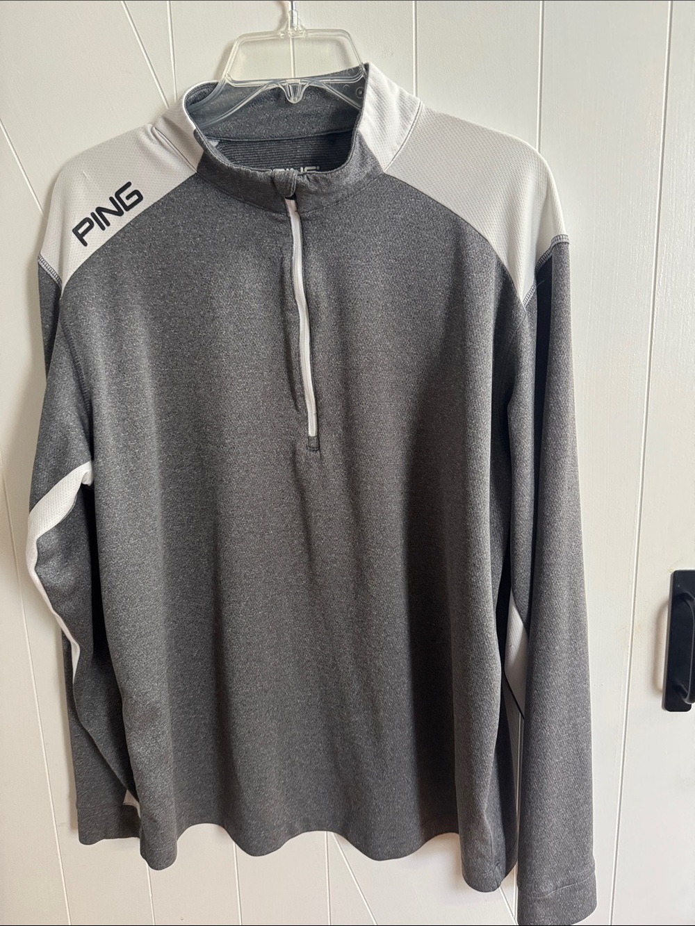 PING Quarter Zip Pullover - Men’s Size Large